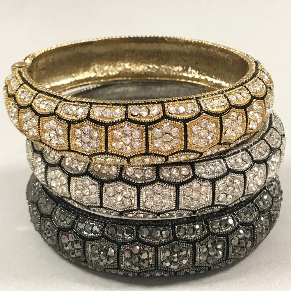Hinged Crystal Patterned Bracelet-Boutique